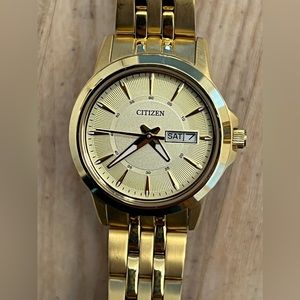 Citizen Ladies Watch Gold Tone Bracelet, Dial, Hands, Day Date Window